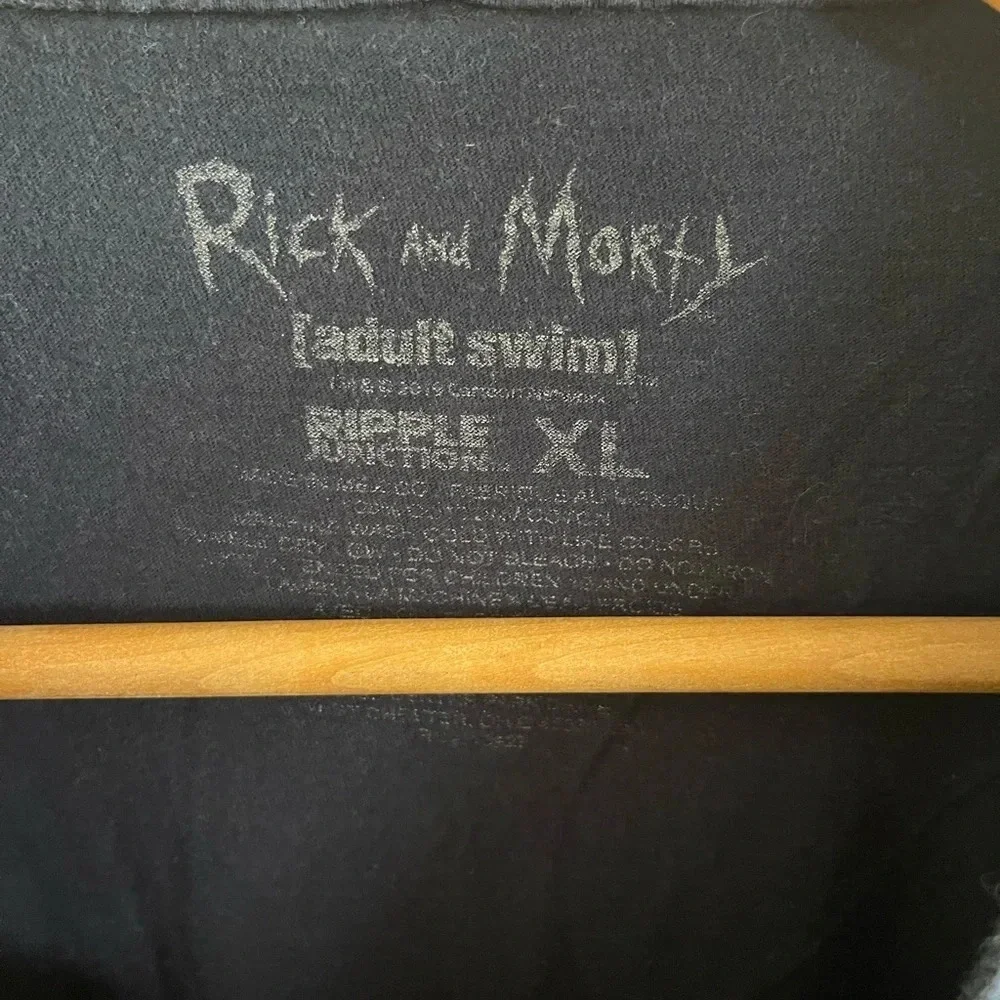 Men’s Rick & Morty Adult Swim Ripple Junction navy blue t-shirt XL - Picture 2 of 2